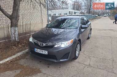 Седан Toyota Camry 2013 в Новомосковську