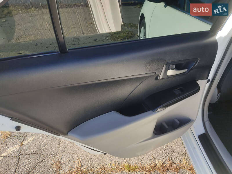 Седан Toyota Camry 2013 в Житомирі
