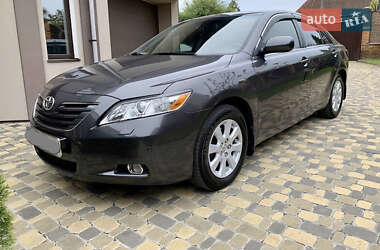 Седан Toyota Camry 2007 в 