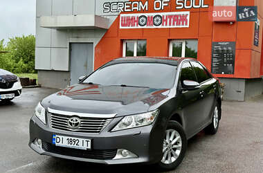 Седан Toyota Camry 2012 в Харкові