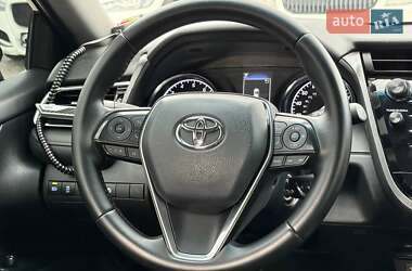 Седан Toyota Camry 2018 в 