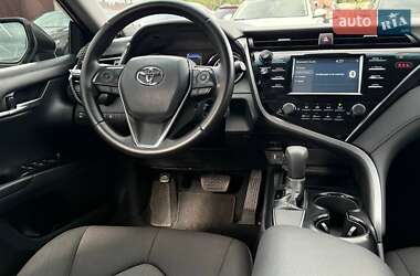 Седан Toyota Camry 2018 в 