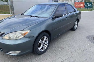 Седан Toyota Camry 2002 в 