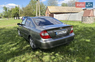 Седан Toyota Camry 2003 в 