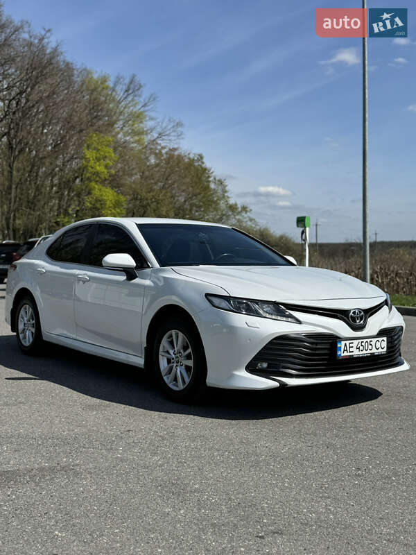 Toyota Camry 2018