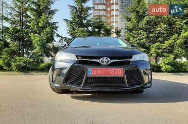 Седан Toyota Camry 2015 в 