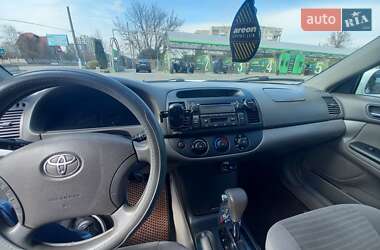 Седан Toyota Camry 2005 в 
