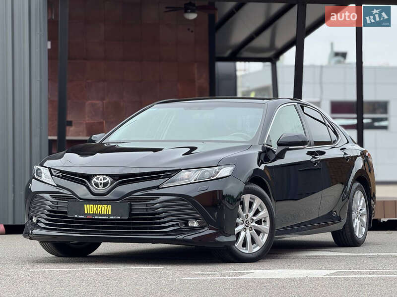 Toyota Camry 2018