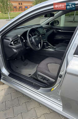 Седан Toyota Camry 2021 в 