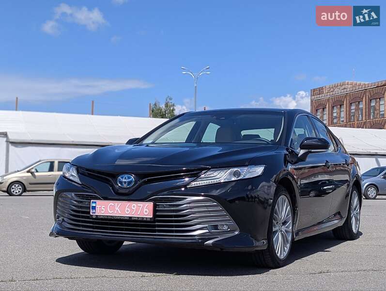 Седан Toyota Camry 2020 в 