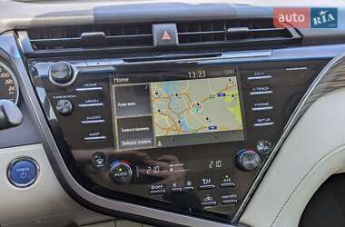 Седан Toyota Camry 2020 в 