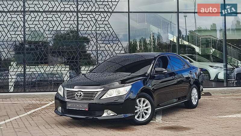Toyota Camry 2012