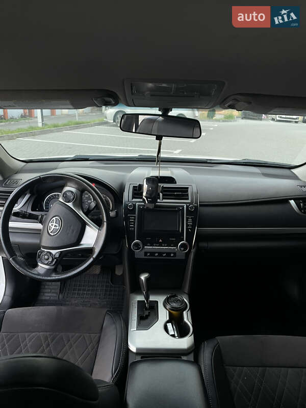 Седан Toyota Camry 2014 в Вінниці фото 5 Седан Toyota Camry 2014 в Вінниці