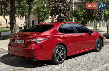 Седан Toyota Camry 2018 в 