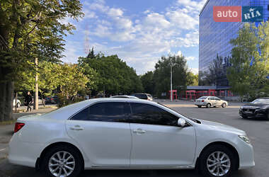 Седан Toyota Camry 2012 в 