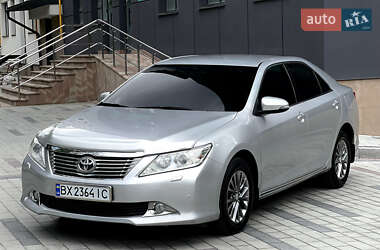 Седан Toyota Camry 2014 в 
