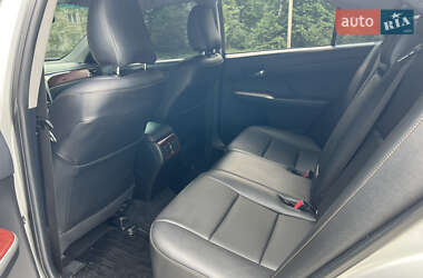 Седан Toyota Camry 2014 в 