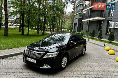 Седан Toyota Camry 2012 в 