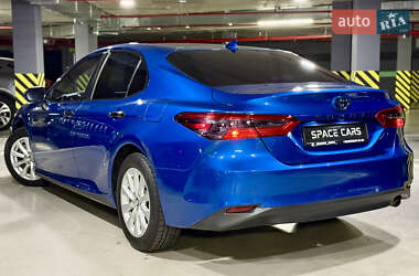 Седан Toyota Camry 2019 в 