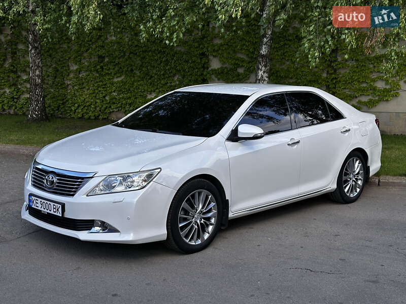 Toyota Camry 2011