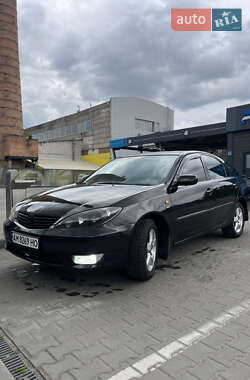 Седан Toyota Camry 2005 в 