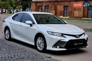 Седан Toyota Camry 2021 в Харькове