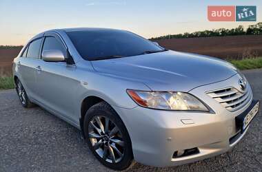 Седан Toyota Camry 2007 в Днепре