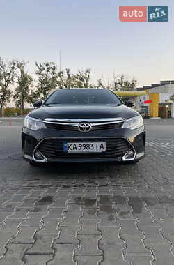 Седан Toyota Camry 2014 в 