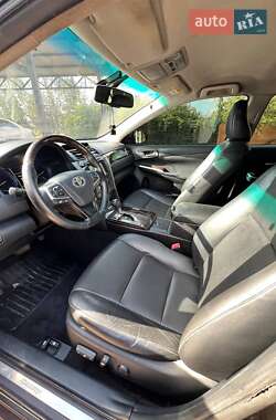 Седан Toyota Camry 2015 в 