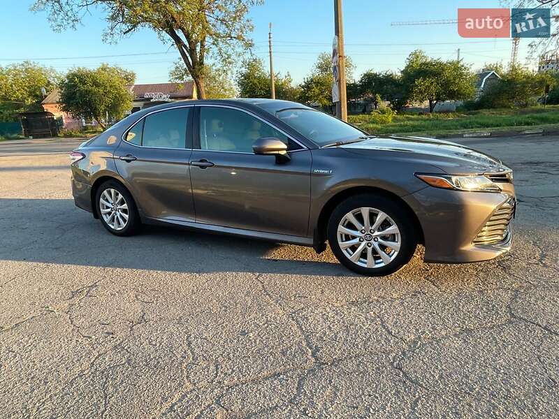Седан Toyota Camry 2018 в Полтаві