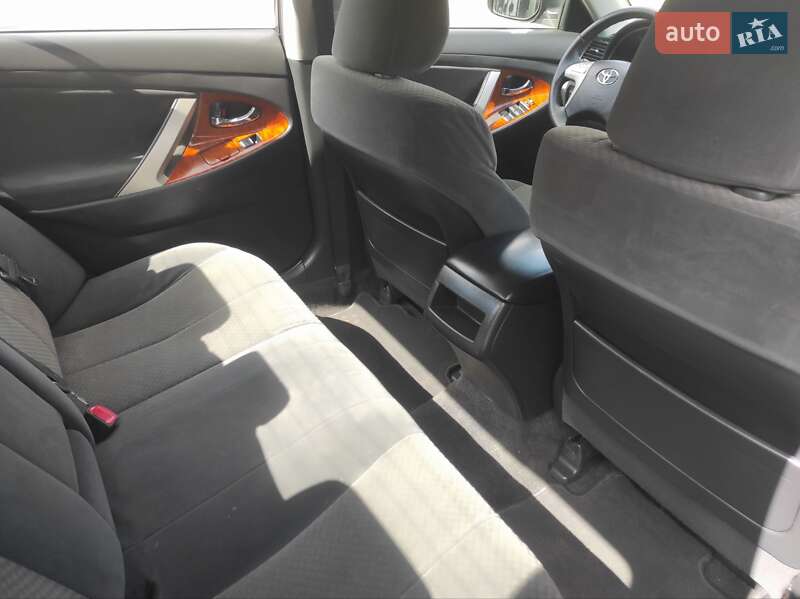 Седан Toyota Camry 2007 в Чернігові