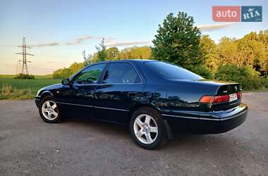 Седан Toyota Camry 1997 в 
