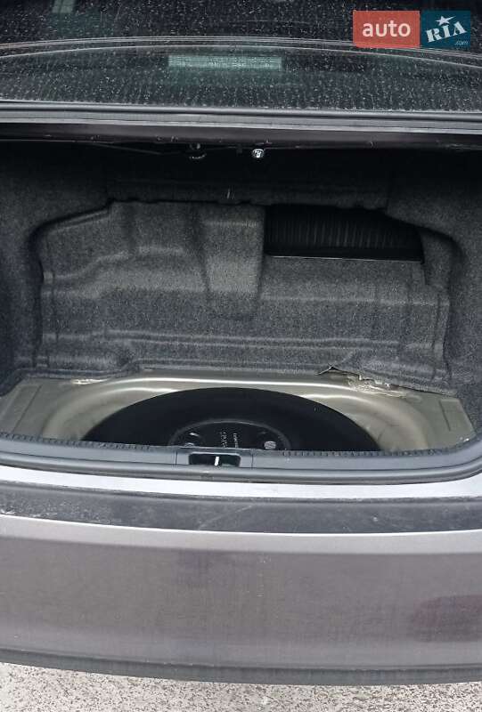 Седан Toyota Camry 2015 в Киеве фото 12 Седан Toyota Camry 2015 в Киеве