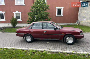 Седан Toyota Camry 1988 в Чернівцях
