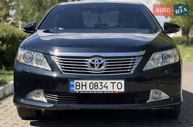 Седан Toyota Camry 2013 в 