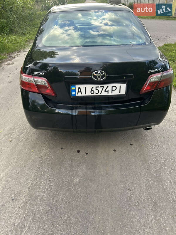 Седан Toyota Camry 2008 в Броварах