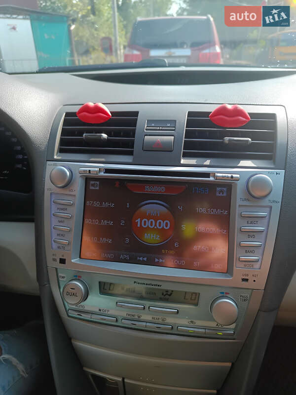 Седан Toyota Camry 2007 в Чернівцях