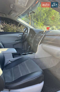 Седан Toyota Camry 2016 в 