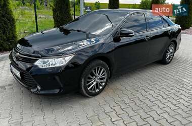 Седан Toyota Camry 2014 в Вінниці