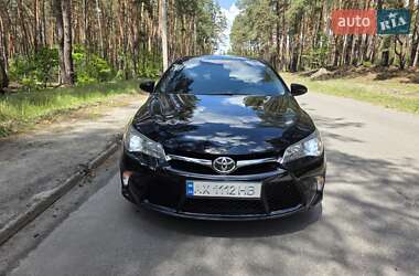 Седан Toyota Camry 2015 в 