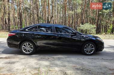 Седан Toyota Camry 2015 в 