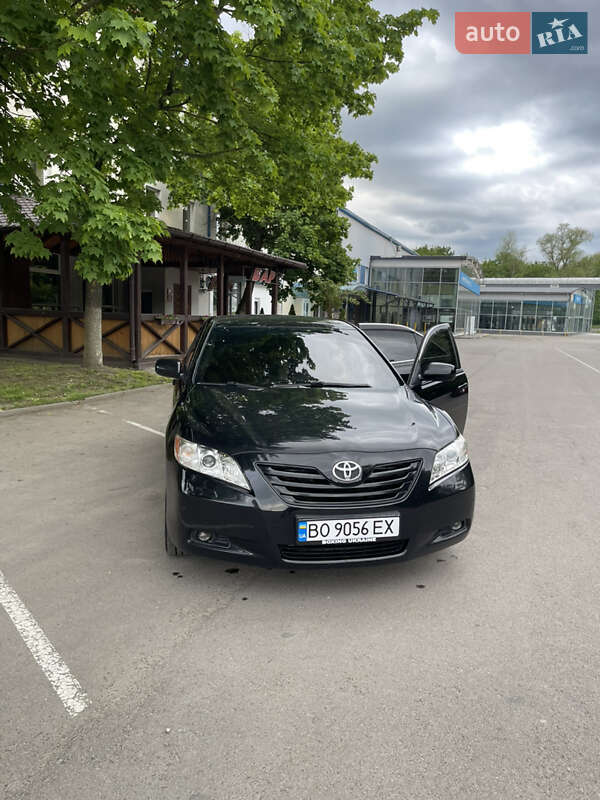 Седан Toyota Camry 2008 в Івано-Франківську