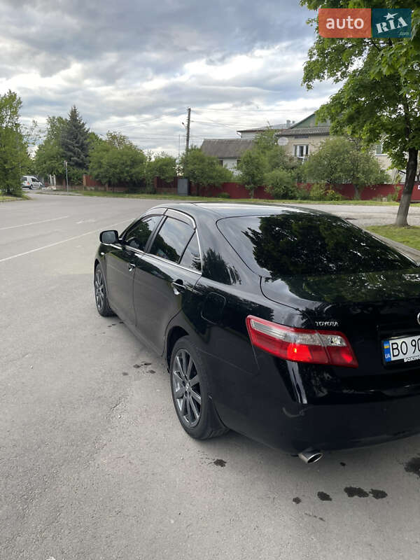 Седан Toyota Camry 2008 в Івано-Франківську