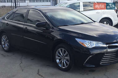 Седан Toyota Camry 2017 в Рівному
