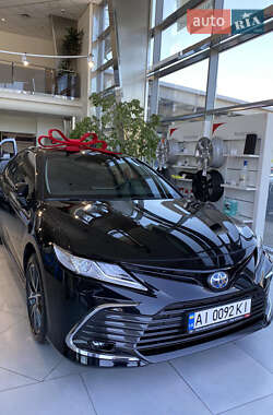 Седан Toyota Camry 2021 в Києві