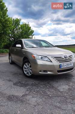 Седан Toyota Camry 2007 в Лубнах