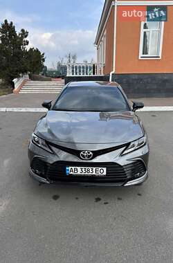 Седан Toyota Camry 2022 в Хмельнике