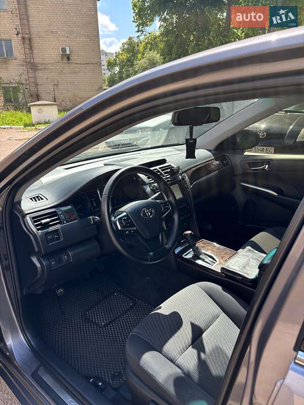 Седан Toyota Camry 2016 в Чернігові