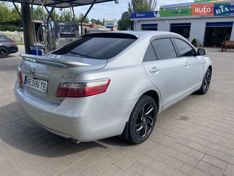 Седан Toyota Camry 2007 в Кривому Розі