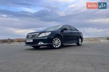 Седан Toyota Camry 2014 в 